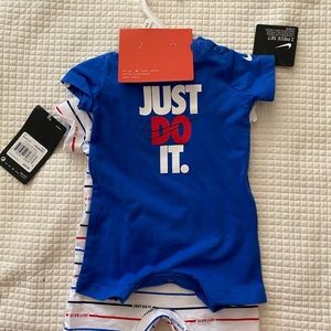 NWT nike newborn onesie 2 piece set